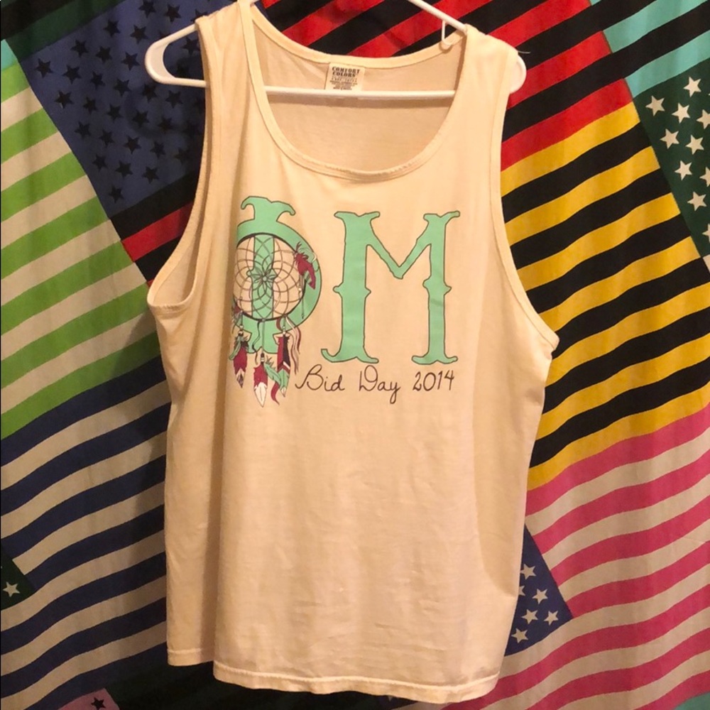 Crean Comfort Colors Phi Mu Dreamcatcher Tank Top!